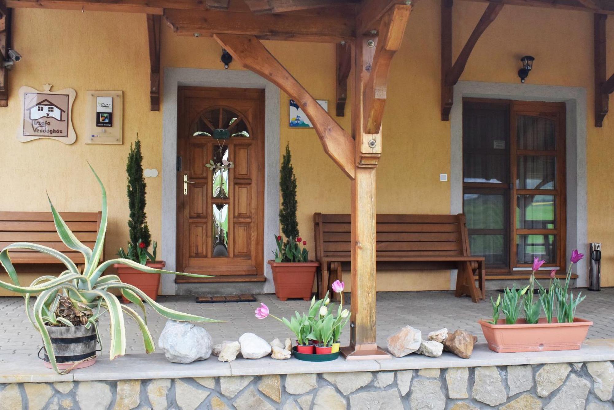 Tiszafa Vendégház Szentgál Extérieur photo